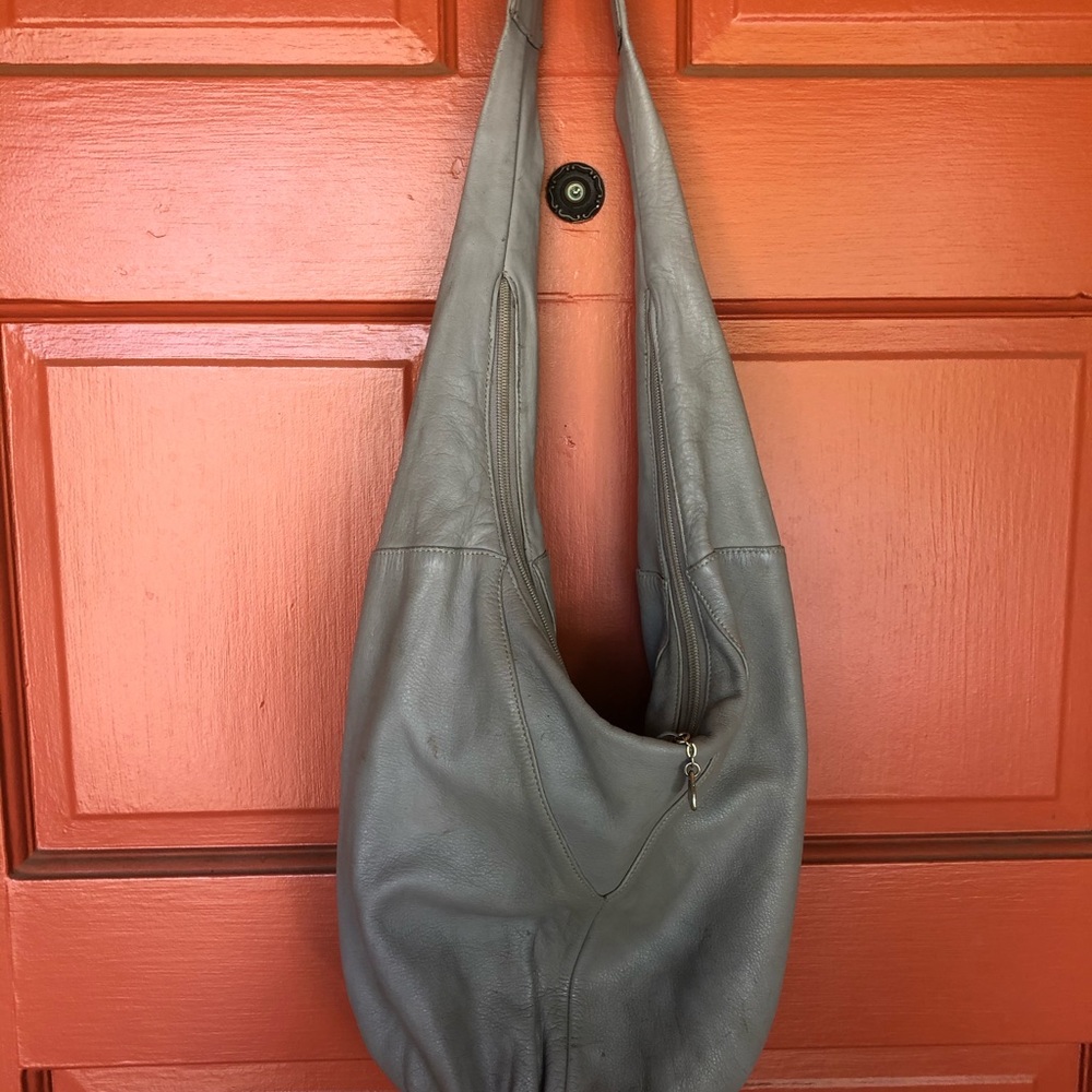 Vintage 80’s slouchy leather bag